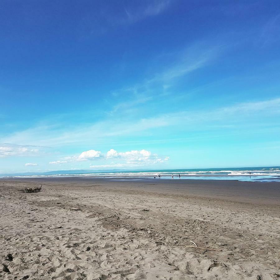 Spencer Beach Top 10 Holiday Park Christchurch Exteriör bild