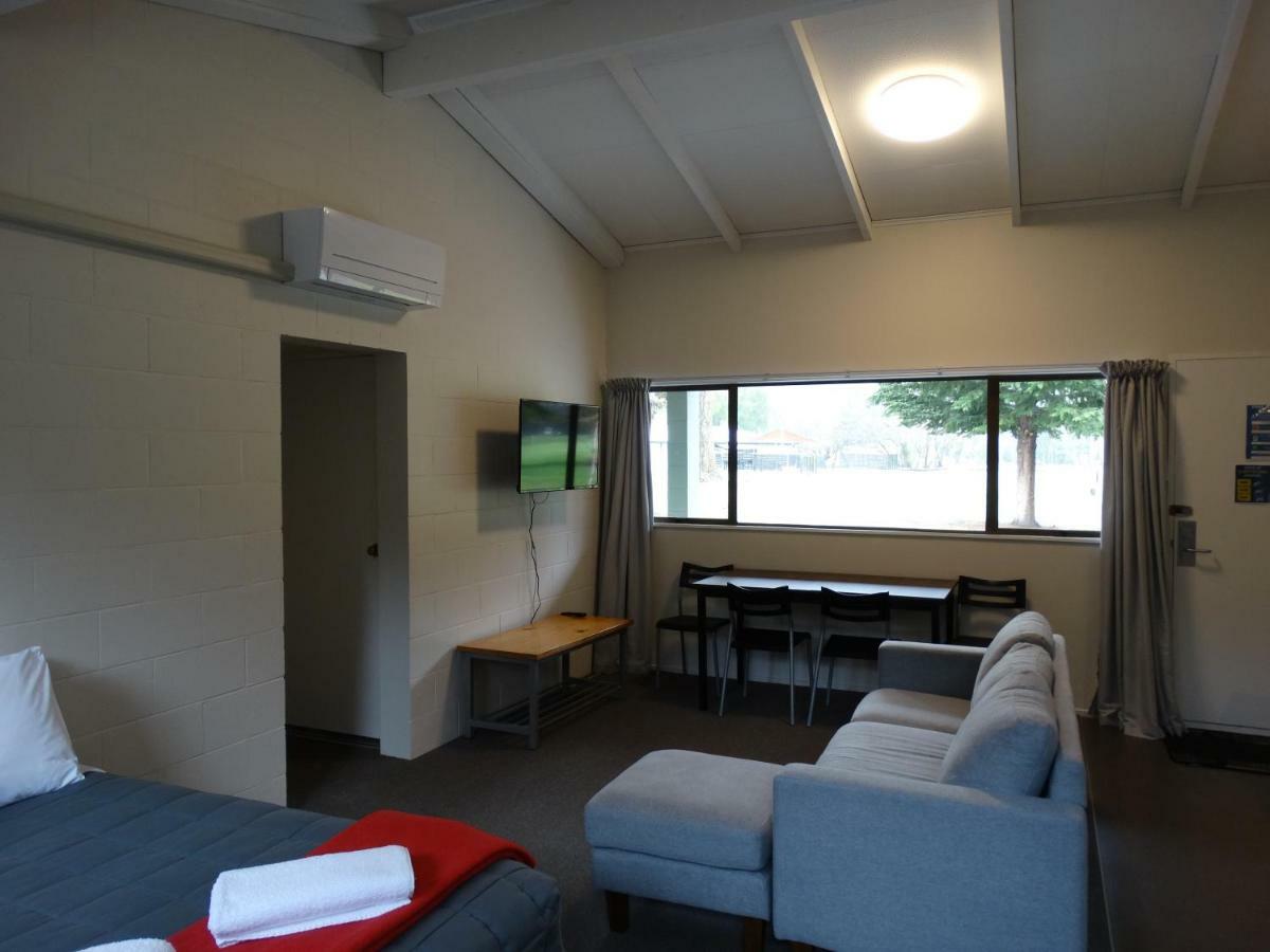 Spencer Beach Top 10 Holiday Park Christchurch Exteriör bild